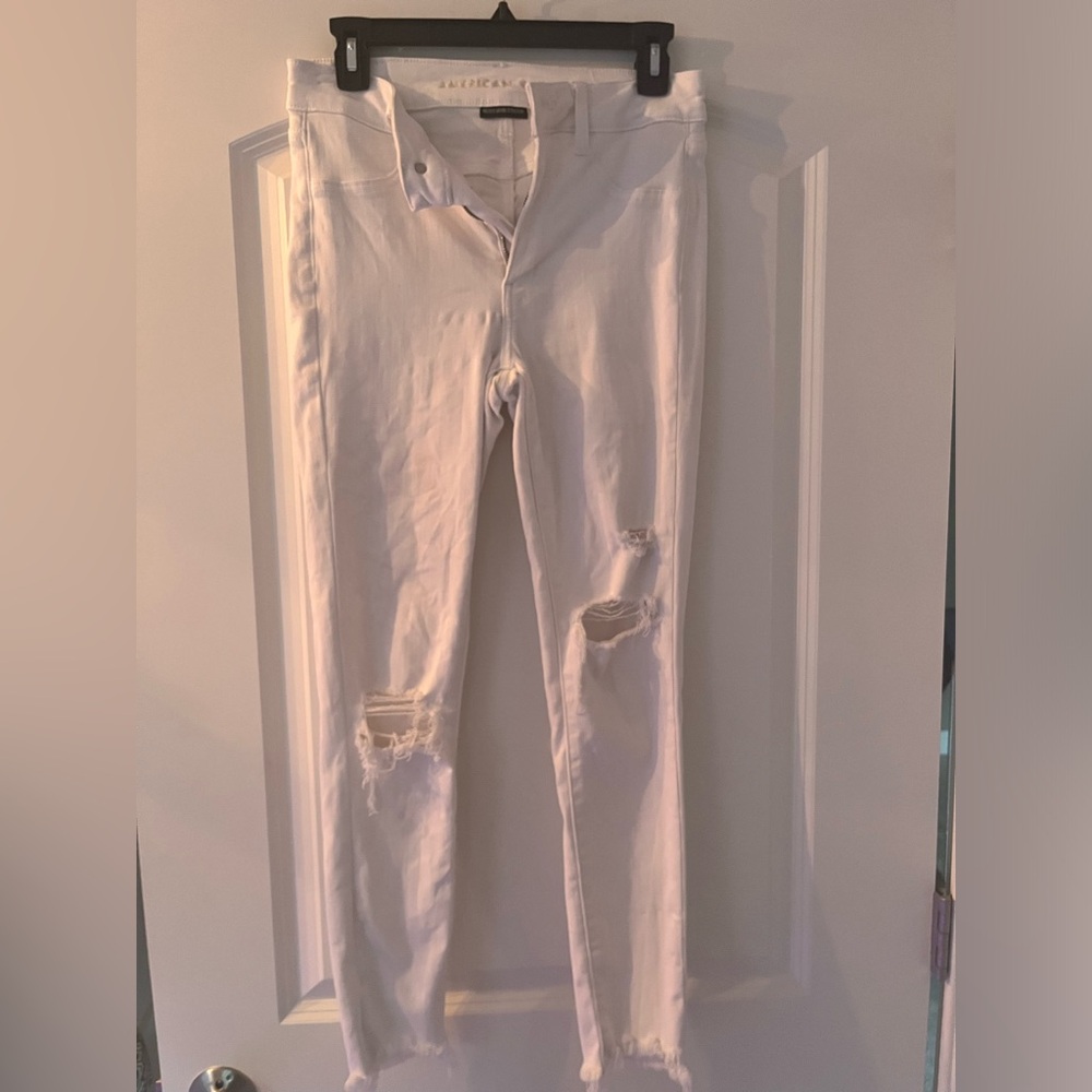 American Eagle White Jeans